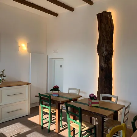 Parco Della Chiusa Farm stay *
